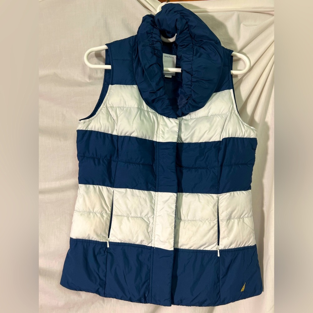 Nautica women  puffer vest sleeveless
